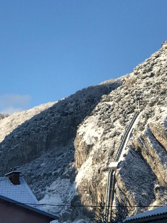 Appartement A Tarascon Sur Ariege Le Sabart ภายนอก รูปภาพ
